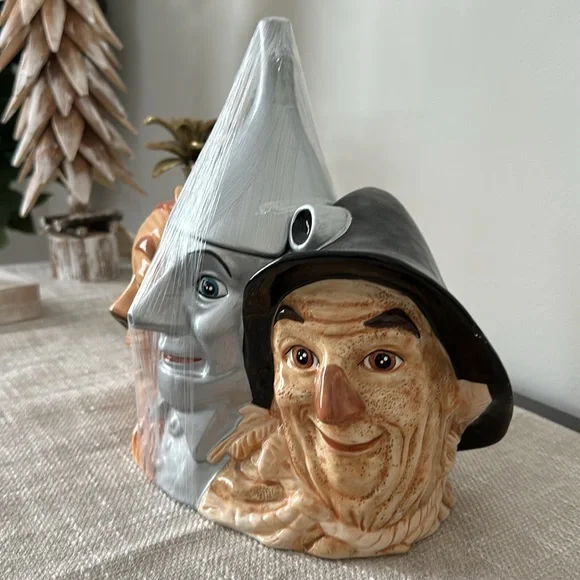 WIZARD OF OZ VINTAGE COOKIE JAR 1997 PREOWNED